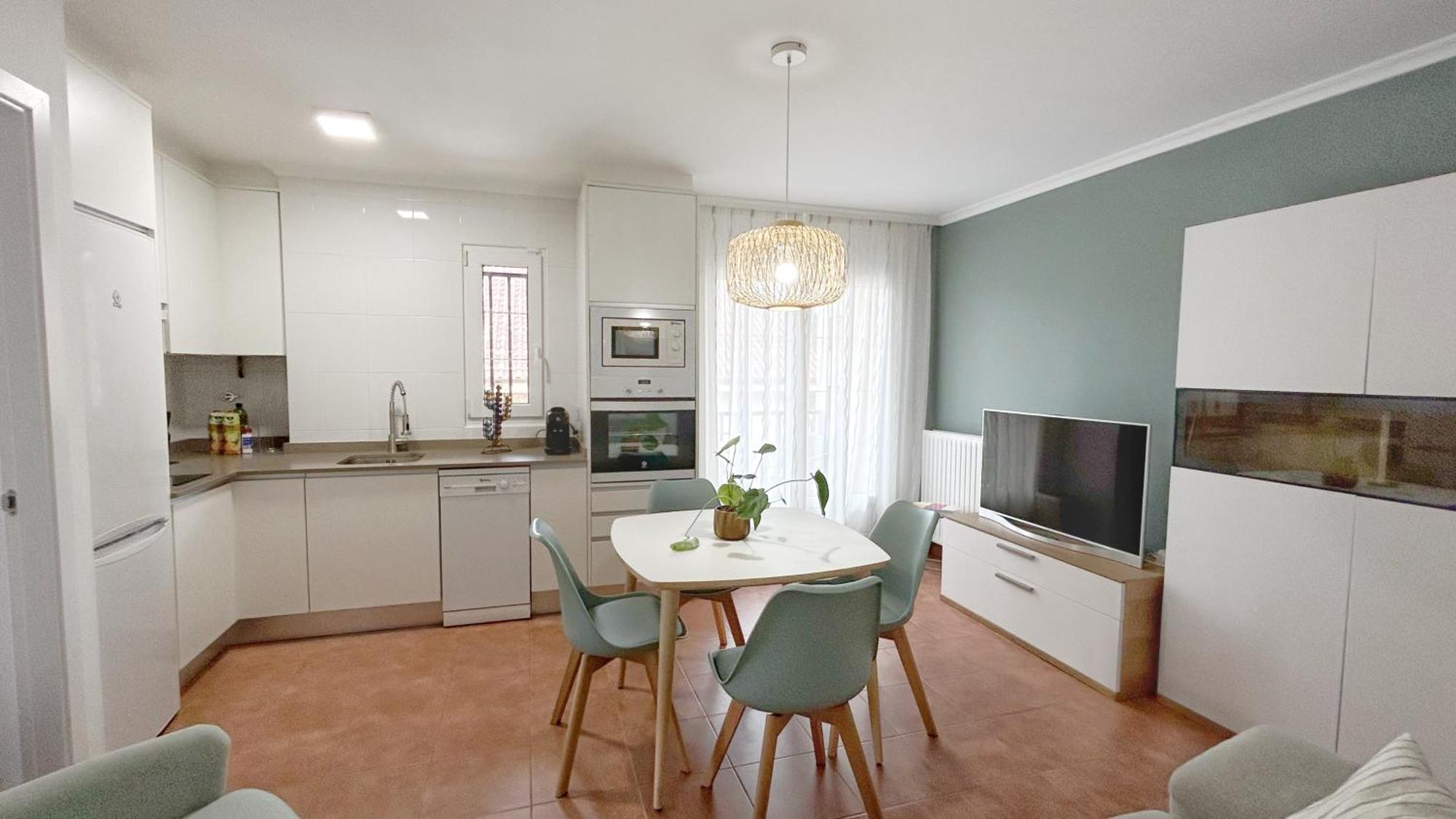 Comillas Bº Casasola - Residencial Lagos Azules - Netflix, Prime, Wifi & Free Indoor Parking Екстер'єр фото